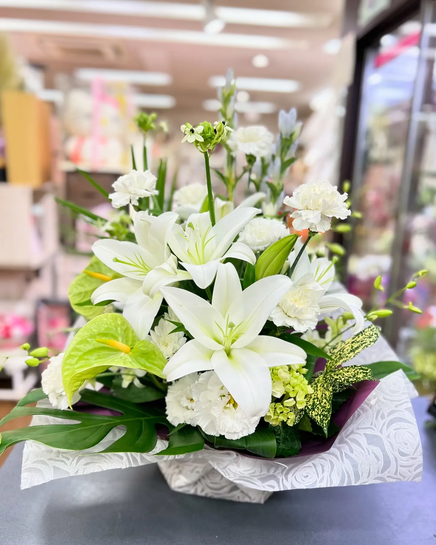 四十九日法要にお供えアレンジメント☆.。.:*・