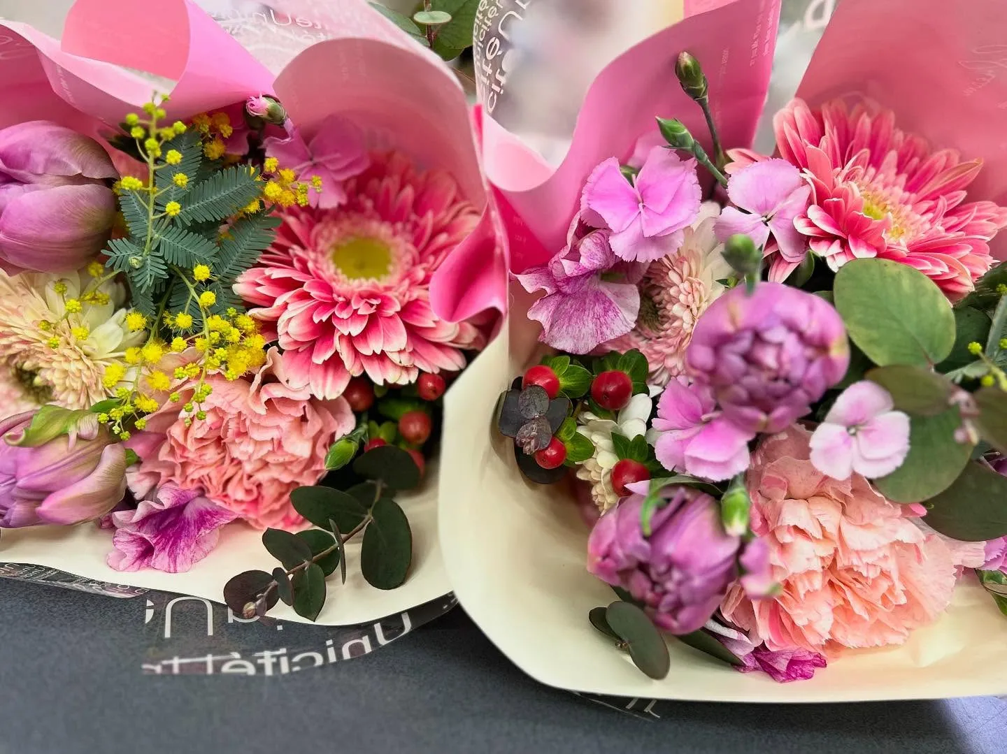 本日、明日は郡市小学校の卒業式☆.。.:*・