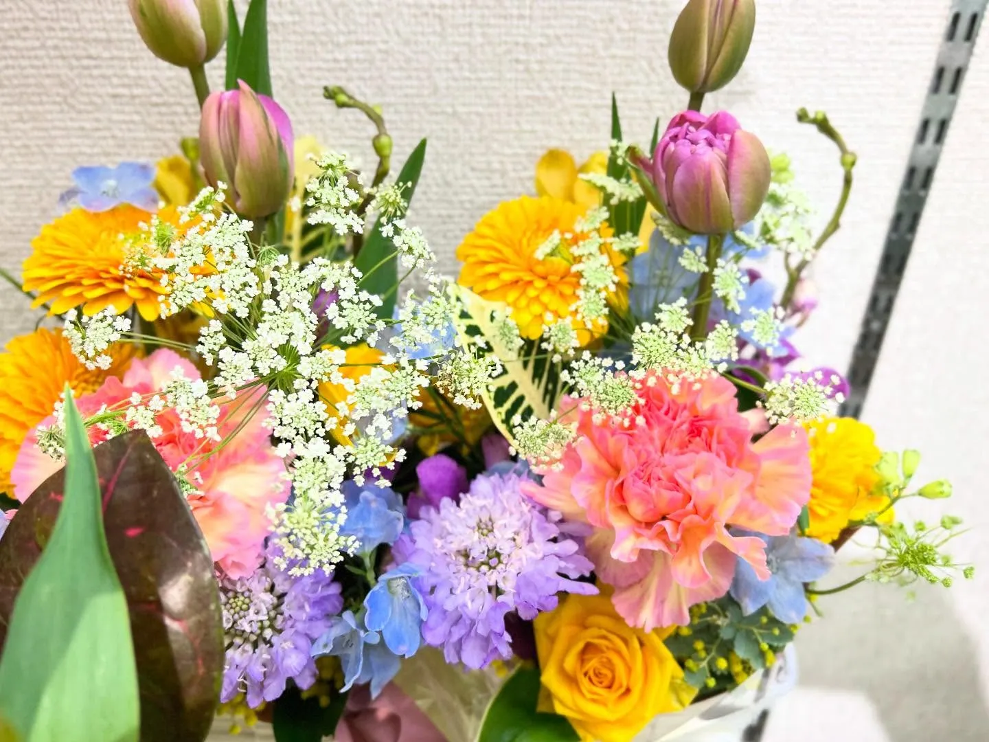 本日、明日は郡市小学校の卒業式☆.。.:*・